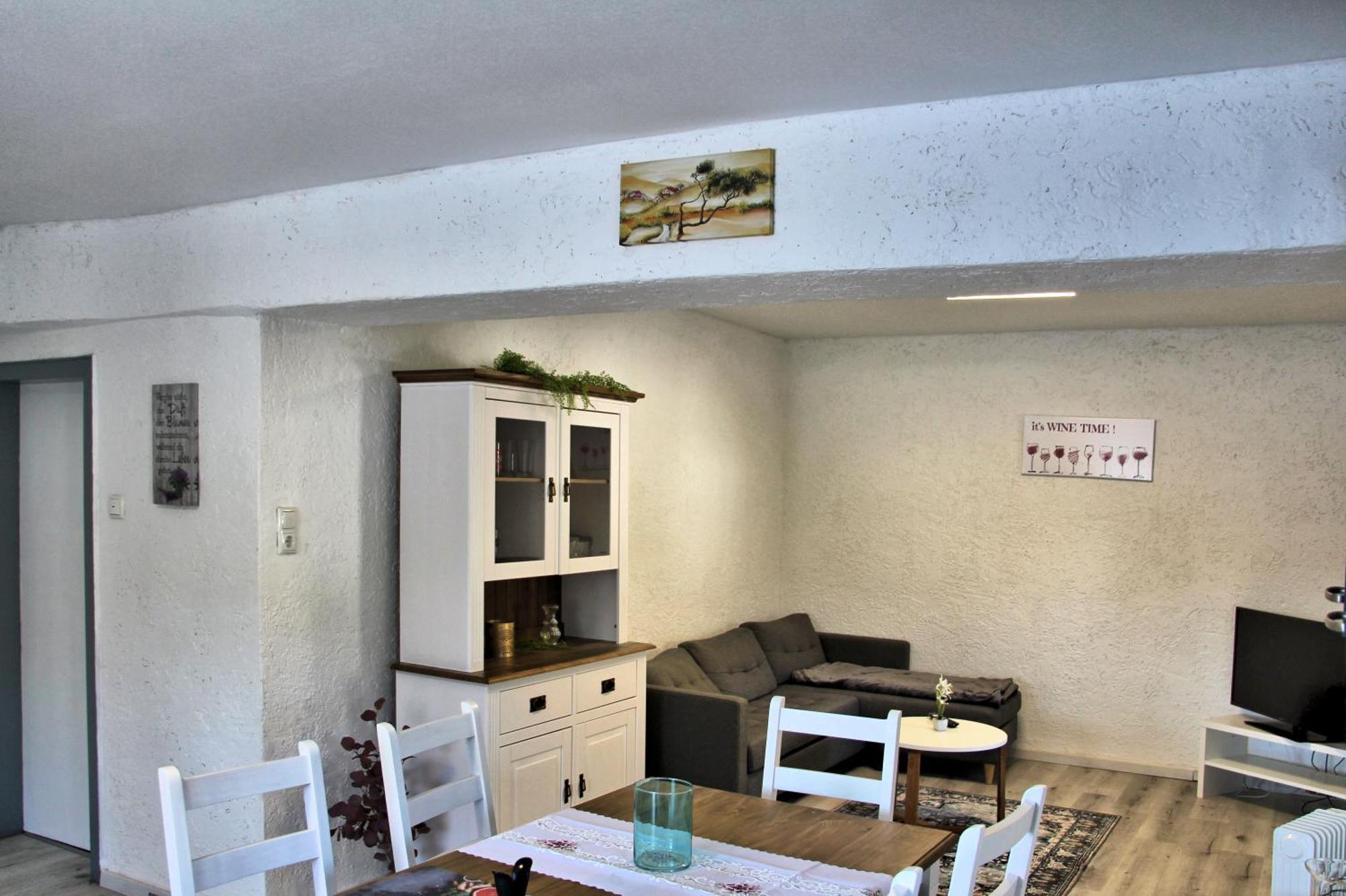 Haus Am Burgring Apartment