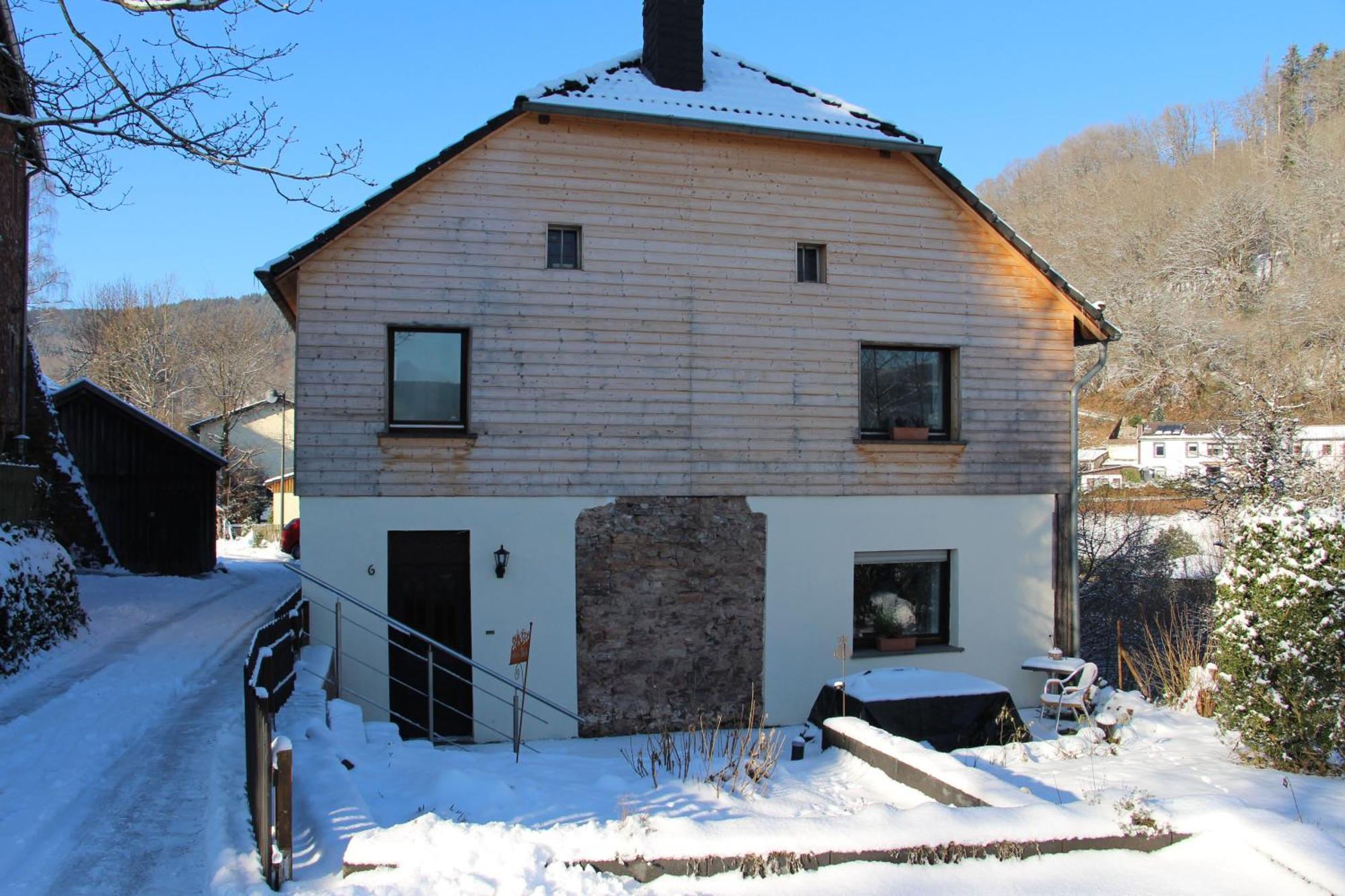 Haus Am Burgring Apartment Murlenbach
