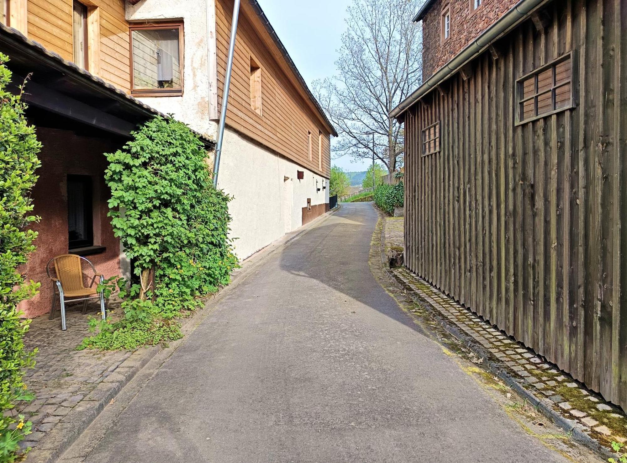 Apartment Haus Am Burgring Murlenbach